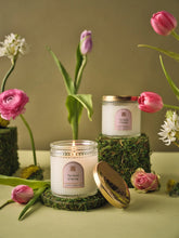 Load image into Gallery viewer, The Smell of Spring® - Textured Glass Candle