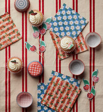 Load image into Gallery viewer, Americana Cupcake Kit
