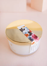 Load image into Gallery viewer, Always in Rose Fine Bathing Salts
